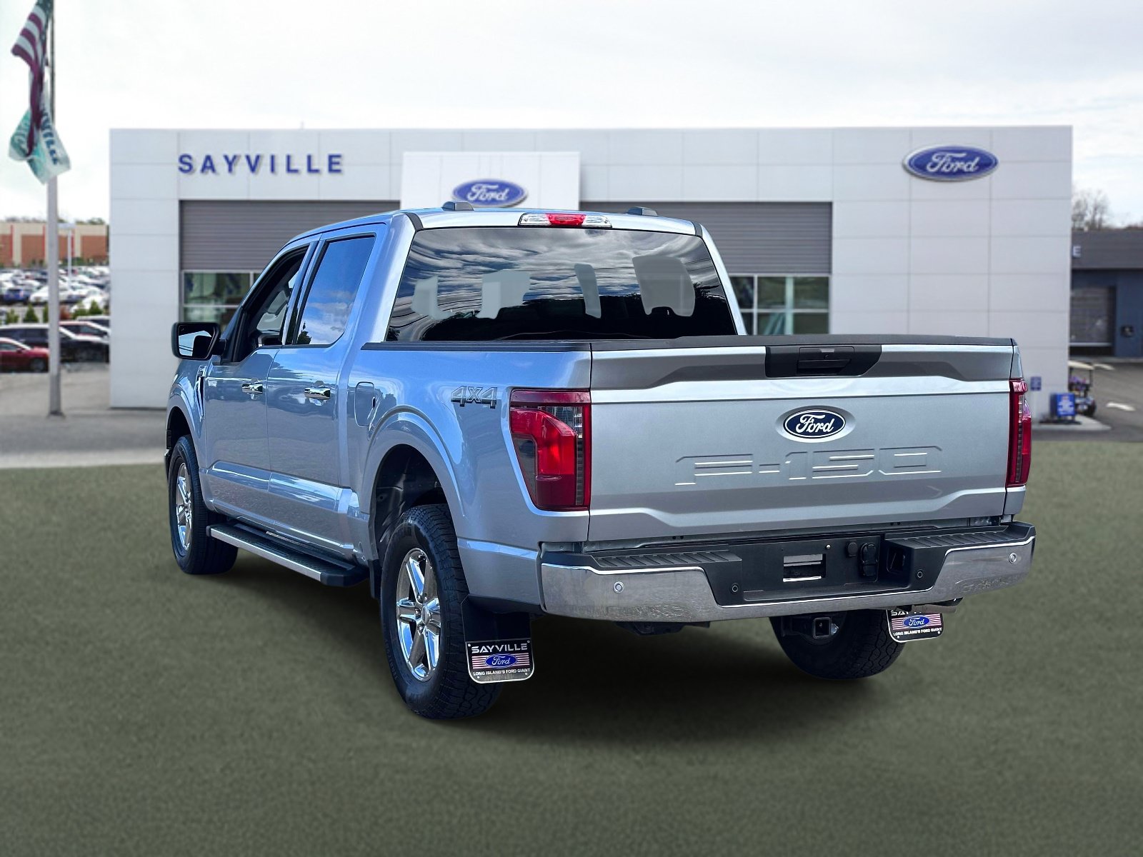 Used 2025 Ford F150 XLT w/ Equipment Group 301A Standard AWD/4WD image 4