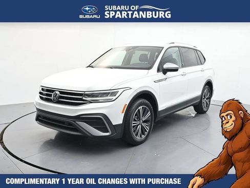 Used 2024 Volkswagen Tiguan Wolfsburg Edition FWD image 3