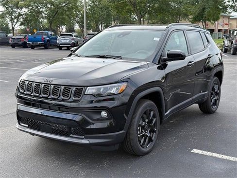 New 2025 Jeep Compass Latitude w/ Sun & Sound Group image 10