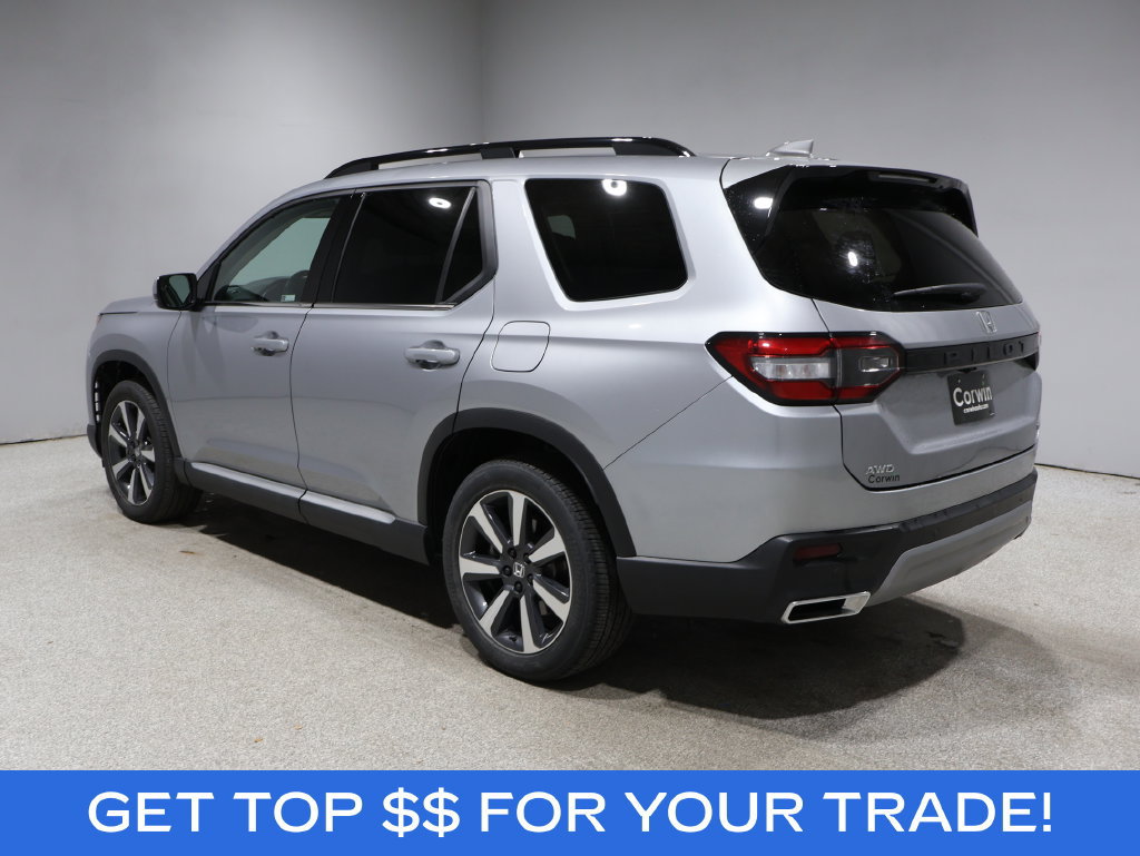 Used 2024 Honda Pilot Touring image 4