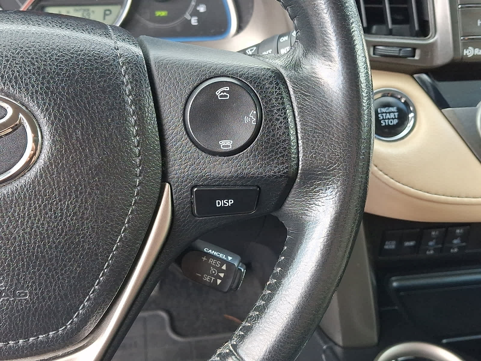 Used 2014 Toyota RAV4 Limited AWD/4WD image 24