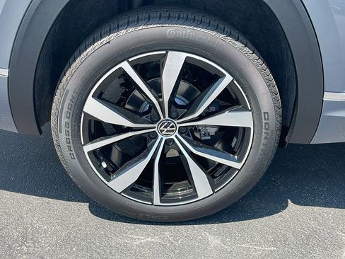 New 2025 Volkswagen Atlas SEL Premium R-Line image 33