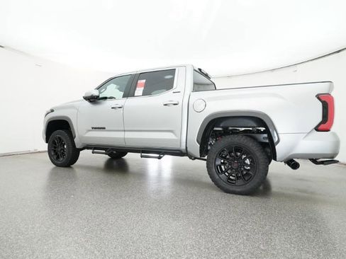 New 2026 Toyota Tundra Limited AWD/4WD image 10