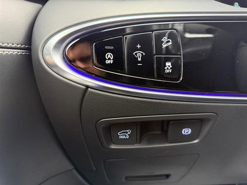 Used 2024 Genesis GV70 2.5T w/ Sport Prestige Package image 25