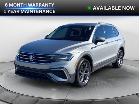 Used 2022 Volkswagen Tiguan SE image 1