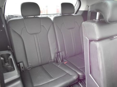 Used 2023 Kia Sorento S w/ Panoramic Sunroof Package AWD/4WD image 39