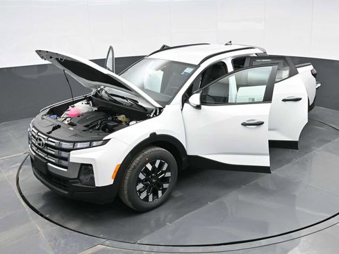 Used 2025 Hyundai Santa Cruz SEL AWD/4WD image 40