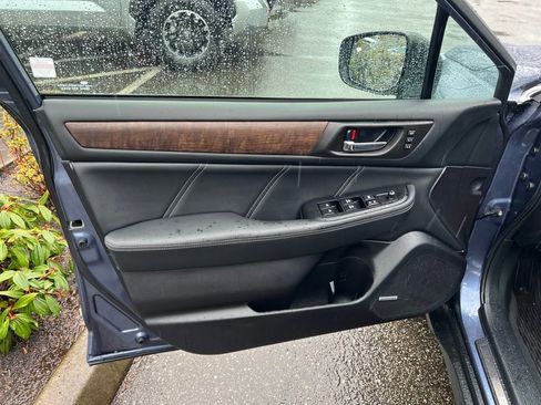 Used 2018 Subaru Outback 3.6R Limited image 10