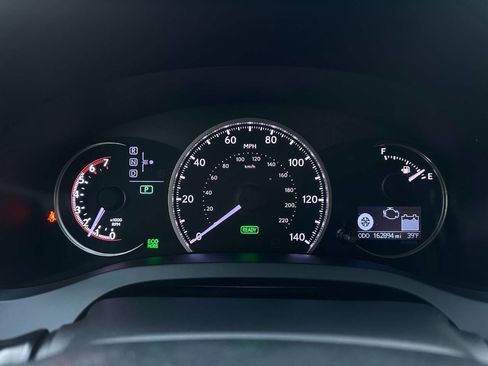 Used 2014 Lexus CT 200h image 45