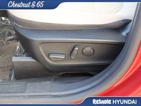 Used 2020 Ford Escape SE FWD image 23