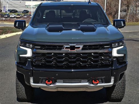 New 2026 Chevrolet Silverado 1500 ZR2 w/ LPO, Dark Essentials Package AWD/4WD image 5