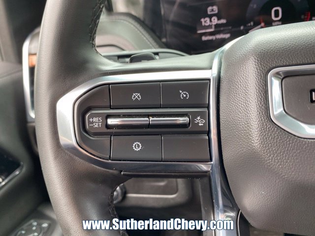 Used 2025 GMC Yukon Denali AWD/4WD image 22