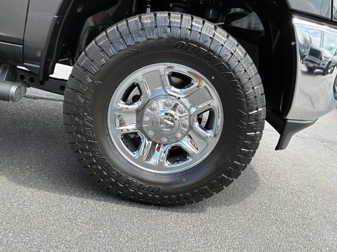 Certified 2024 RAM 2500 Tradesman w/ Chrome Appearance Group AWD/4WD image 12