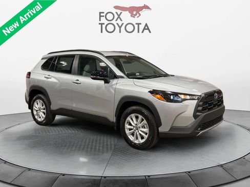 New 2026 Toyota Corolla Cross LE w/ Black Badges Package (TMS) FWD image 7