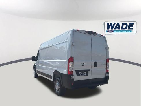Used 2025 RAM ProMaster 2500 w/ Convenience Group FWD image 7