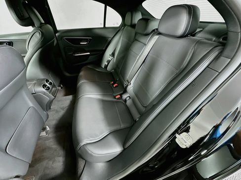 Used 2024 Mercedes-Benz C 300 4MATIC Sedan image 24