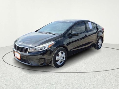Used 2018 Kia Forte LX FWD image 2