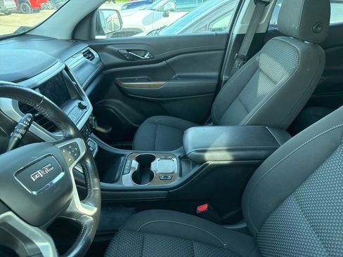 Used 2020 GMC Acadia SLE w/ Driver Convenience Package FWD image 4