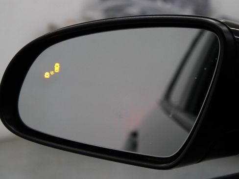 Used 2020 Hyundai Kona Limited FWD image 16