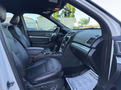 Used 2018 Ford Explorer Sport AWD/4WD image 13