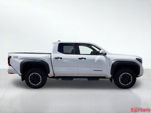 New 2026 Toyota Tacoma TRD Off-Road AWD/4WD image 8