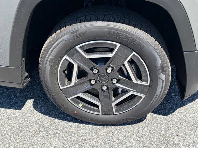New 2026 Jeep Cherokee Laredo AWD/4WD image 10