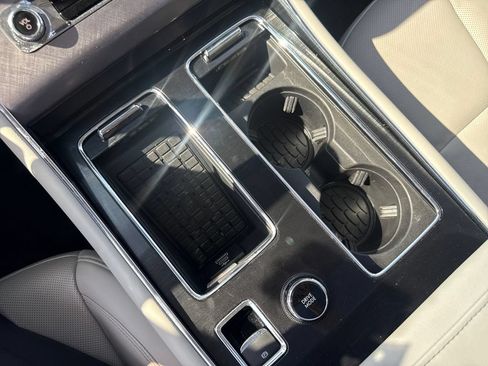 Used 2025 Lincoln Aviator AWD w/ Equipment Group 101A image 39