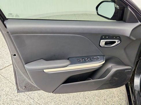 Used 2025 Kia K4 GT-Line Turbo FWD image 11