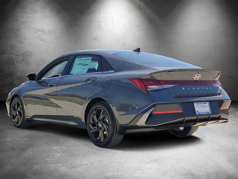 New 2026 Hyundai Elantra SEL Sport Premium w/ Cargo Package FWD image 4