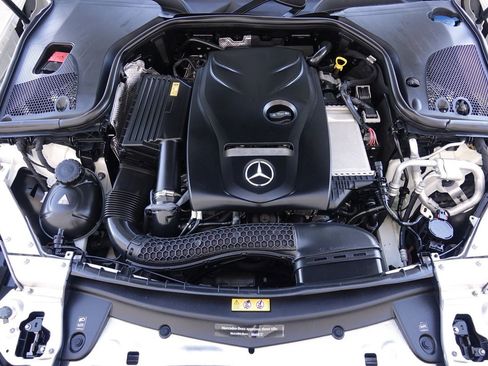 Used 2017 Mercedes-Benz E 300 4MATIC image 35