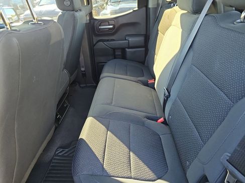 Used 2019 Chevrolet Silverado 1500 Custom w/ Custom Value Package image 11