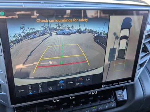 Used 2023 Toyota Tundra Platinum image 6