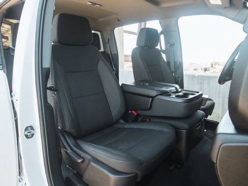 Used 2024 Chevrolet Silverado 2500 LT image 17