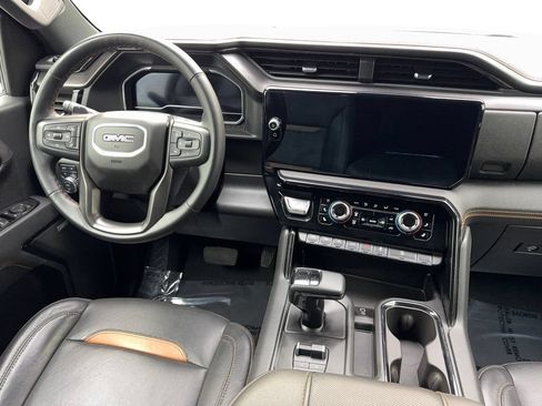 Used 2025 GMC Sierra 1500 AT4 w/ AT4 Premium Package AWD/4WD image 53