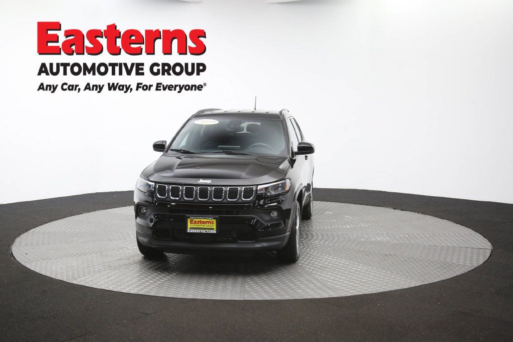 Used 2023 Jeep Compass Latitude AWD/4WD image 57