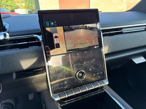 New 2026 GMC Sierra EV Elevation image 33