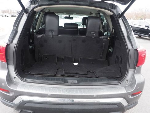 Used 2020 Nissan Pathfinder SL w/ Cargo Package image 16
