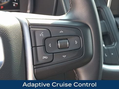 Used 2023 GMC Yukon SLT w/ SLT Premium Package AWD/4WD image 8