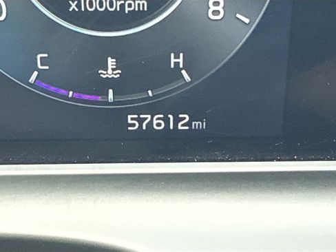 Used 2024 Kia Seltos EX FWD image 38