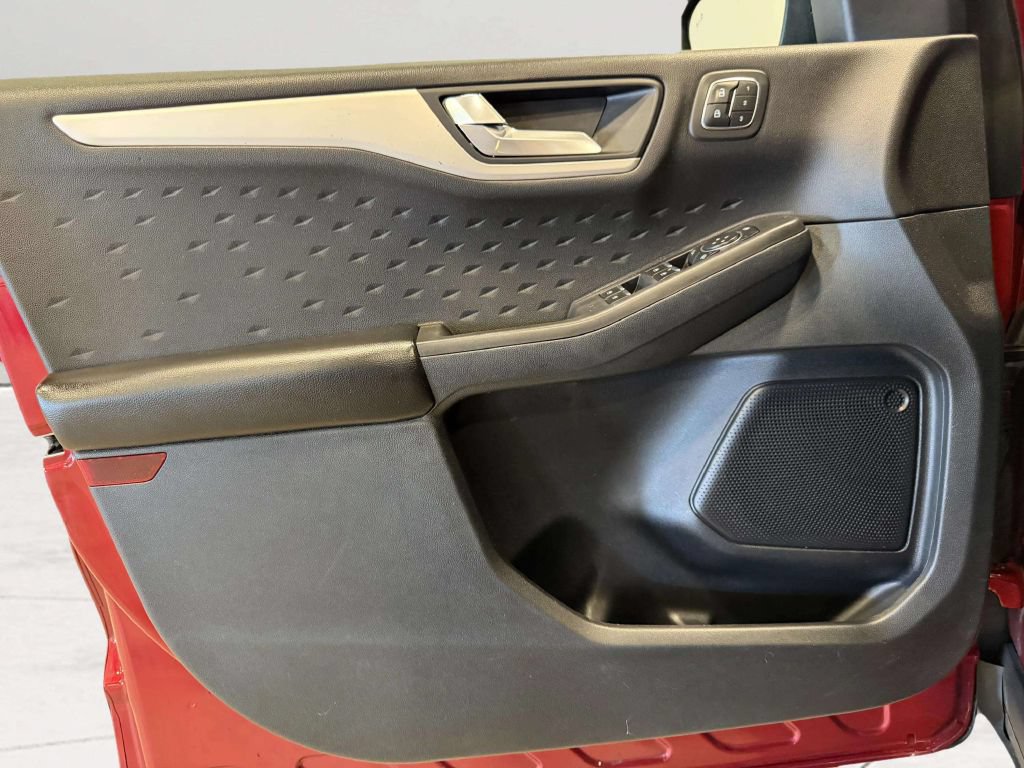 Used 2020 Ford Escape SEL FWD image 16