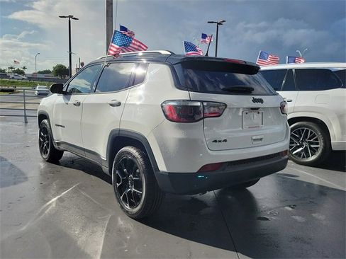 Used 2023 Jeep Compass Altitude image 6