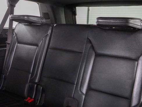 Used 2023 GMC Yukon XL Denali w/ Advanced Technology Package AWD/4WD image 31