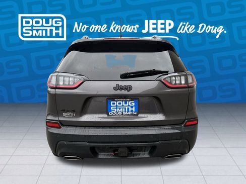 Used 2019 Jeep Cherokee Latitude Plus image 4