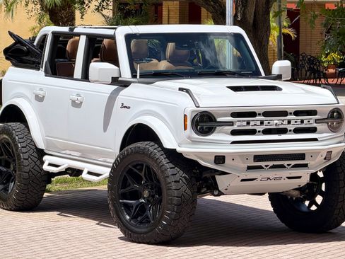 Used 2026 Ford Bronco Outer Banks AWD/4WD image 13