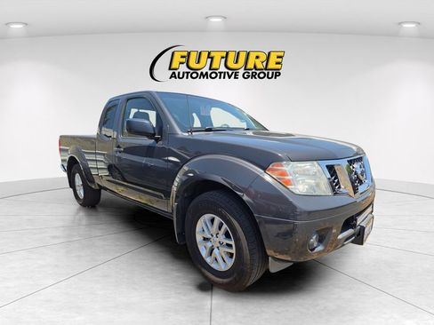Used 2015 Nissan Frontier SV RWD image 1