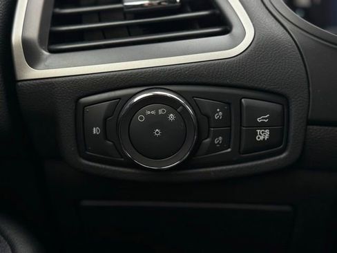 Used 2022 Ford Edge SEL w/ Convenience Package image 28