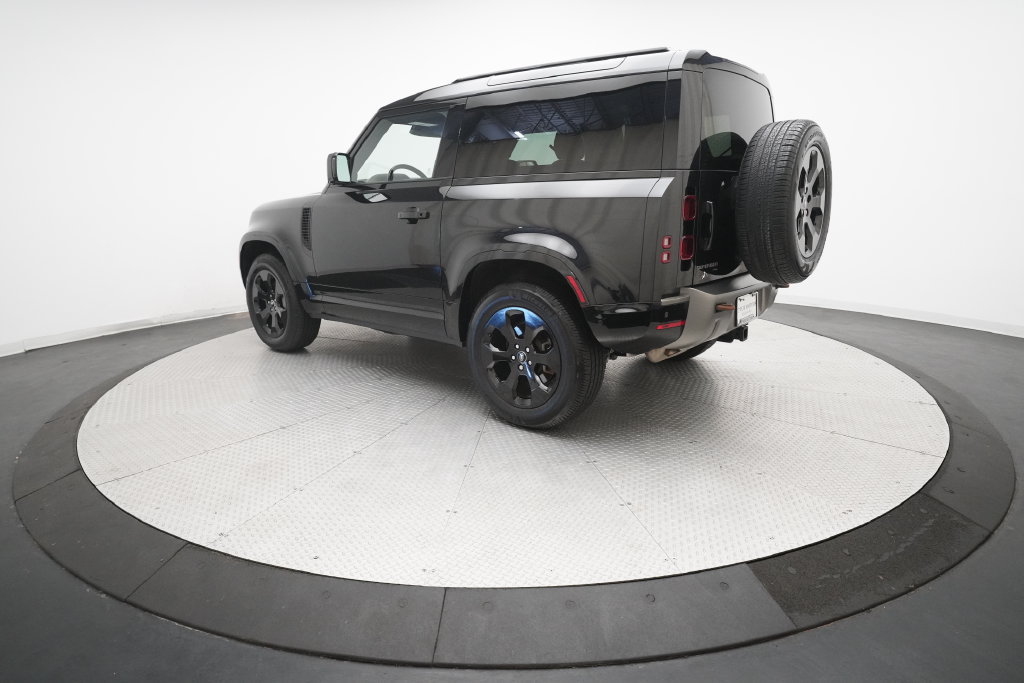 Used 2022 Land Rover Defender 90 X-Dynamic S AWD/4WD image 32
