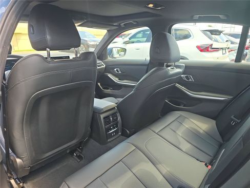 Used 2025 BMW 330i Sedan RWD image 11