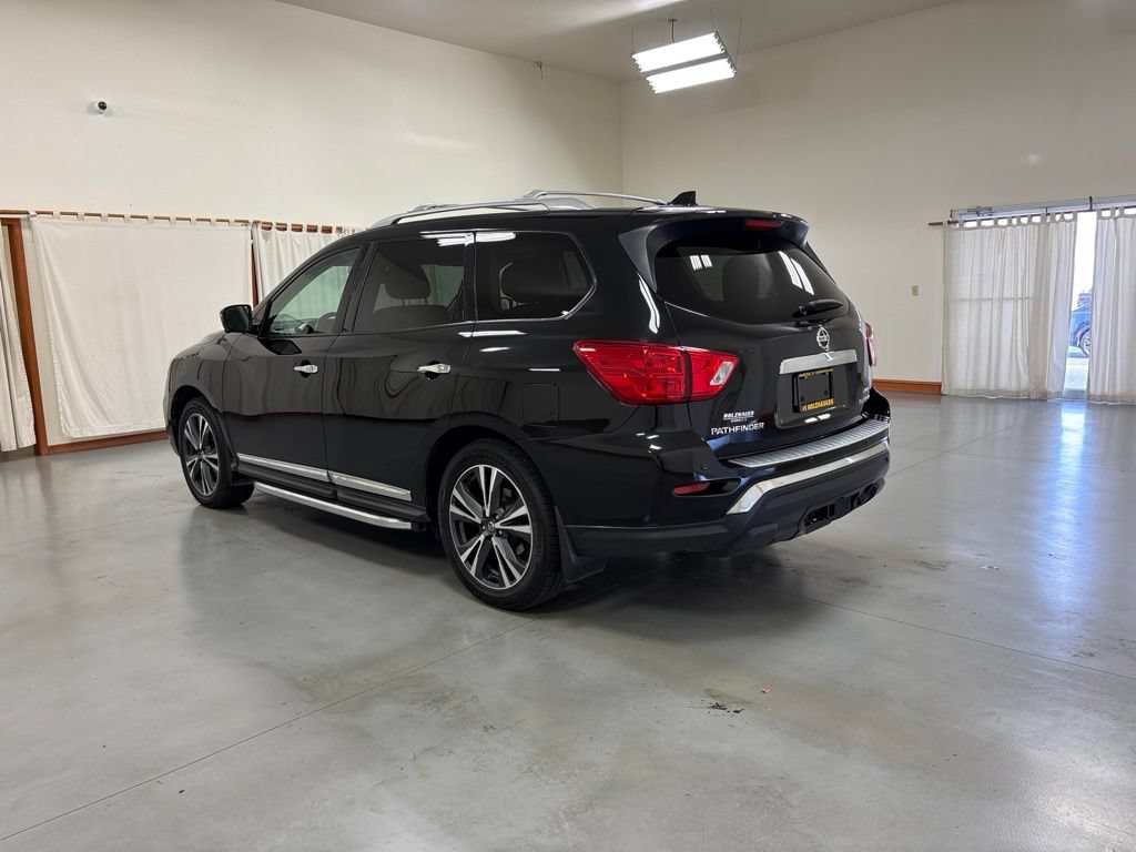 Used 2020 Nissan Pathfinder Platinum AWD/4WD image 6