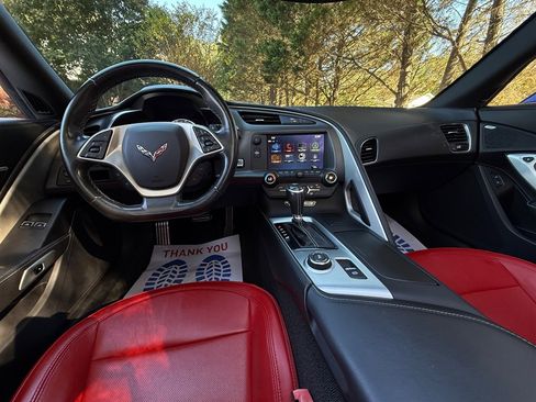 Used 2018 Chevrolet Corvette Stingray Convertible image 60